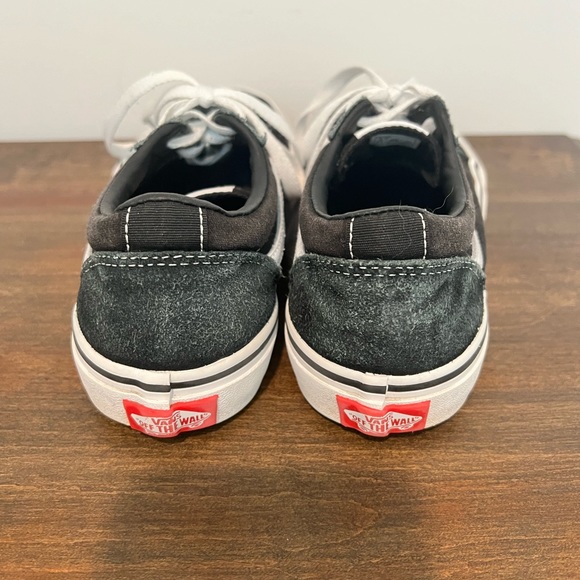 Vans Black and White Youth Old Skool Lace Up Sneaker - Picture 5 of 6